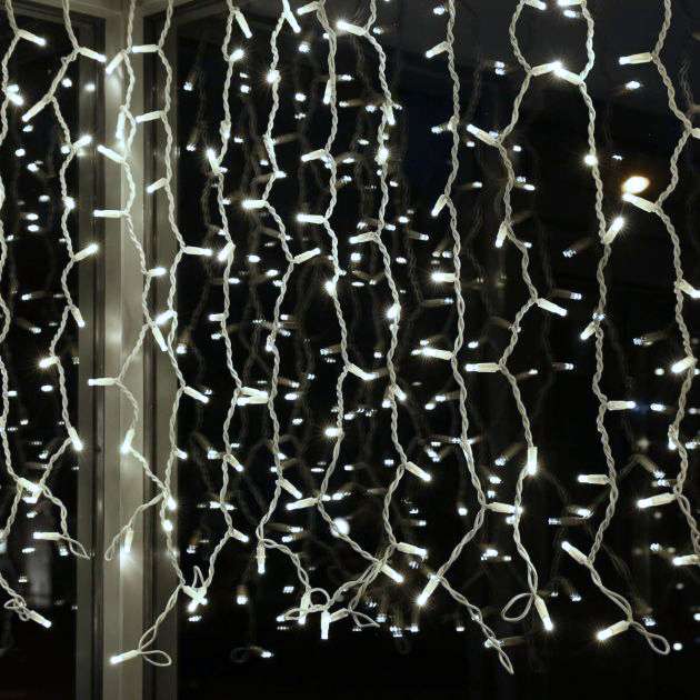 Instalatie de Craciun ,Culoare Leduri Alb Cald , Franjuri ,Dimensiuni 6m x 1m, 320 LED-uri
